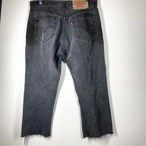 Levi's 501 Washed Baggy Black Distressed Cutt Of Hem 32 High Rise Button Fly - Picture 10 of 16